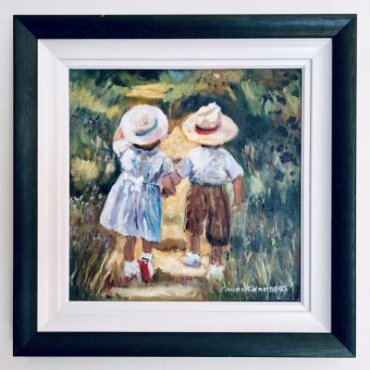 Paula Short Counselling - portrait of two kids holding hands